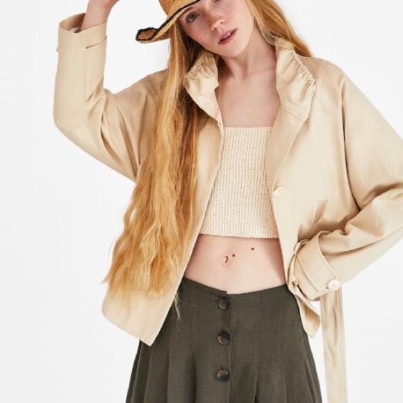 ZARA Pleated Jacket with Gathered Detail - Picture 3 of 8